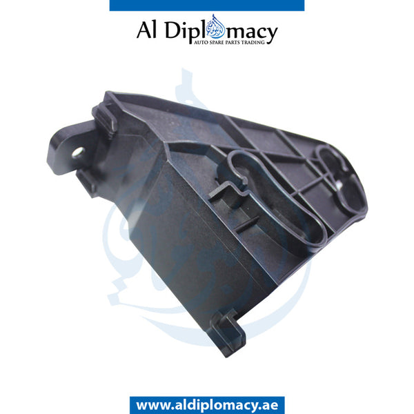 Right Side Auxiliary Radiator Lower Bracket, BMW X6 F16 models by Original Bmw, Part Number 17118570831 / 17117589473