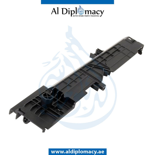 Left Side Radiator Bracket, BMW 1 Series F20 models by Original Bmw, Part Number 17117600536