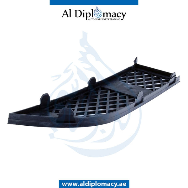 Front Left Lower BUMPER GRILLE for BMW 7 SERIES 2001-2008 models, Part Number 51117135563