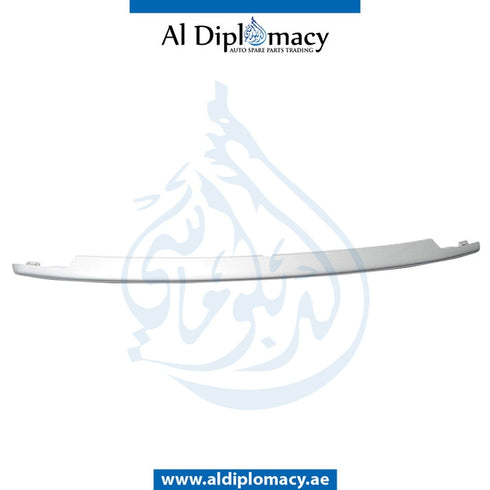 Front Lower BUMPER GRILLE Molding, CENTER for BMW 5 SERIES models, Part Number 51117178113