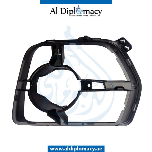 Right FOG LAMP COVER for BMW X5 SERIES 2006-2013 models, Part Number 51117181010