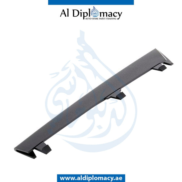 Front Left Lower BUMPER GRILLE MOLDING for BMW 3 SERIES 2005-2011 models, Part Number 51117198899