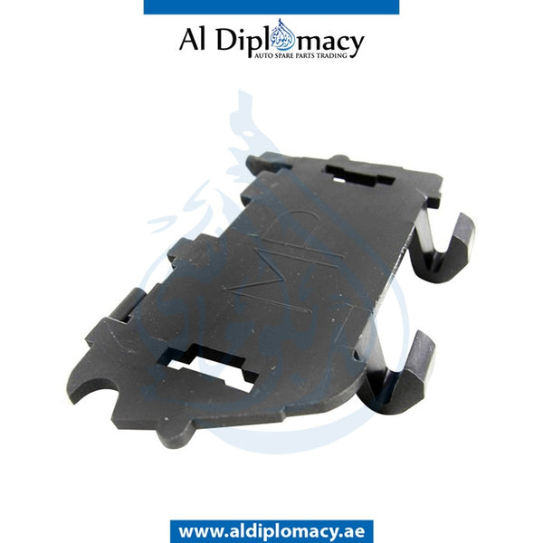 Right HEADLIGHT WASHER COVER DUMMY PLUG for BMW 5 SERIES 2004-2010 models, Part Number 51117896598