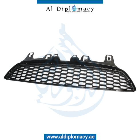 Front Lower BUMPER Grille, CENTER for BMW 3 SERIES 2015-2018 models, Part Number 51118054294