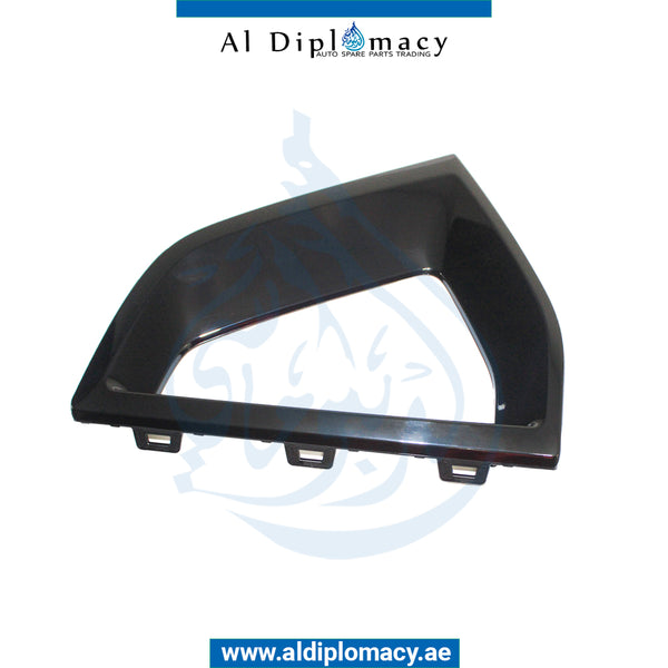 Right BRAKE AIR DUCT COVER for BMW 5 SERIES 2016-2020 models, Part Number 51119463480