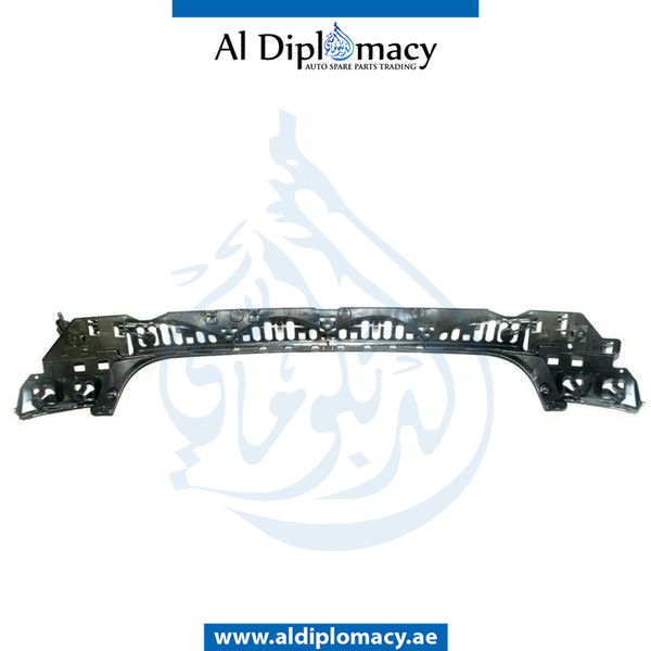 Rear BUMPER Guide, CENTER for BMW 7 SERIES 2015 models, Part Number 51127357144