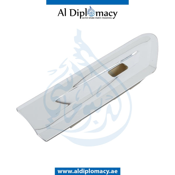 Right FENDER Cover, DECOR ELEMENT for BMW 7 SERIES 2008-2015 models, Part Number 51137298874