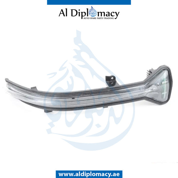 Right Mirror, TURN SIGNAL LAMP for BMW 5 SERIES 2017-2020 models, Part Number 51167414650