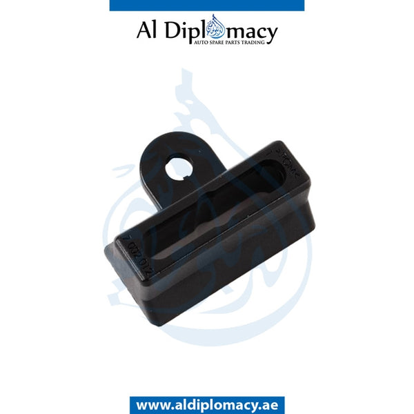 HOOD TWIST PROTECTION for BMW 1 SERIES 2007-2011 models, Part Number 51237002012