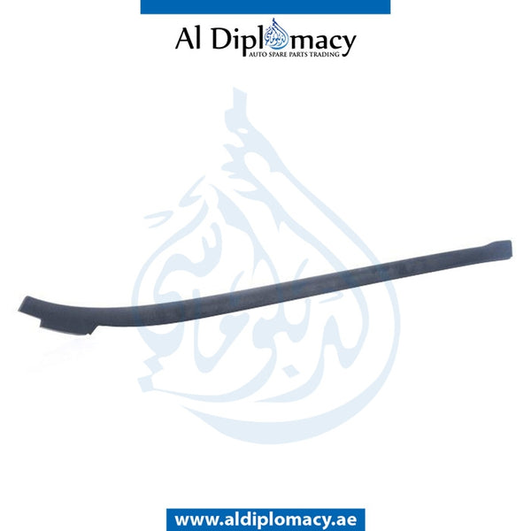 Front Left WINDSHIELD MOLDING for BMW 4 SERIES 2013-2017 models, Part Number 51317285927