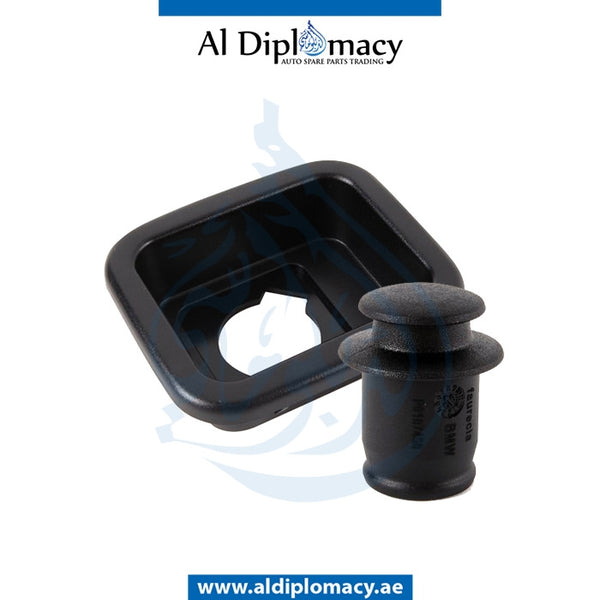 TRUNK SOCKET MOUNT for BMW 1 SERIES 2007-2013 models, Part Number 51476964057