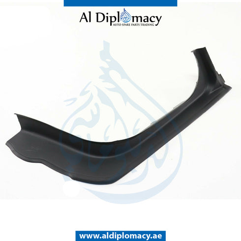 Right TRUNK LID COVER for BMW 7 SERIES 2015 models, Part Number 51497364426