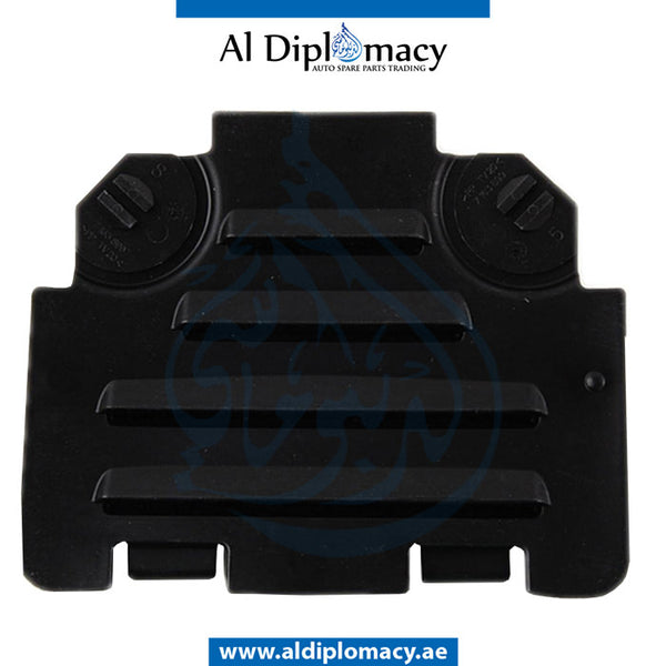 Front Left FENDER WHEEL HOUSING COVER FLAP for BMW 1 SERIES 2007-2013 models, Part Number 51717143849