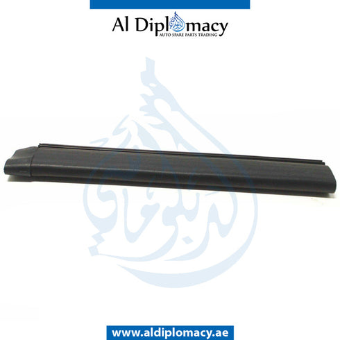 Left HOOD GASKET for BMW X5 SERIES 2018-2023 models, Part Number 51767425427