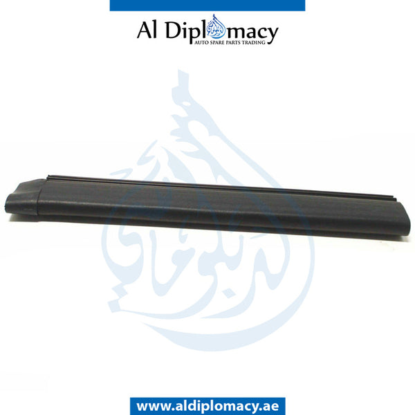 Left HOOD GASKET for BMW X5 SERIES 2018-2023 models, Part Number 51767425427