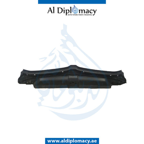 Upper ENGINE COMPARTMENT Cover, CENTER for BMW 3 SERIES 2018-2022 models, Part Number 51767461970