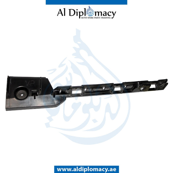 Right SIDE SKIRT SUPPORTING LEDGE for BMW 1 SERIES 2004-2007 models, Part Number 51777184356