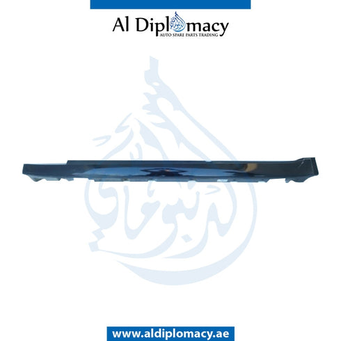 Left SIDE SKIRT for BMW 7 SERIES 2008-2015 models, Part Number 51777225837