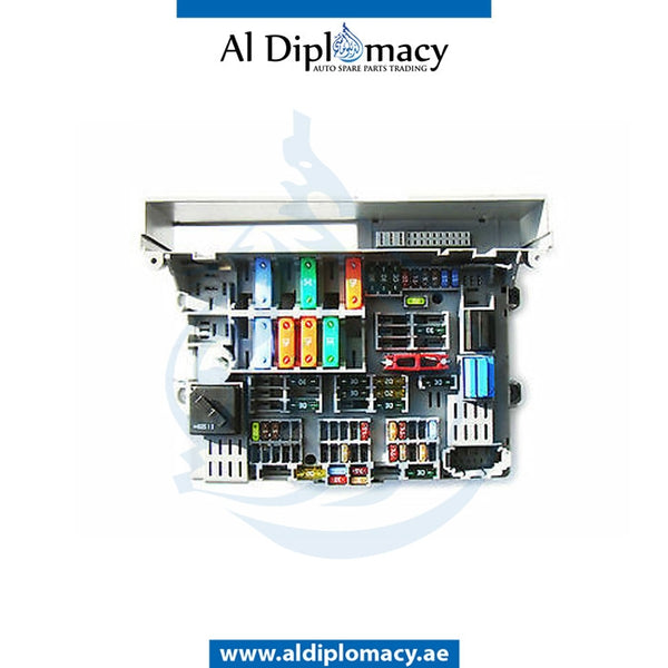 Front POWER DISTRIBUTION BOX for BMW 1 SERIES 2004-2007 models, Part Number 61146978273