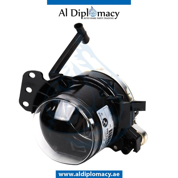 Right FOG LAMP for BMW 5 SERIES models, Part Number 63177897188