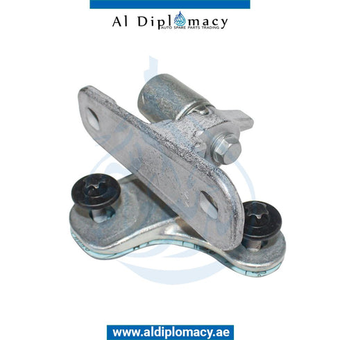 Front Left Lower DOOR HINGE for Mercedes-Benz SL Class W231 (2013-2020) models, Part Number A2317200737