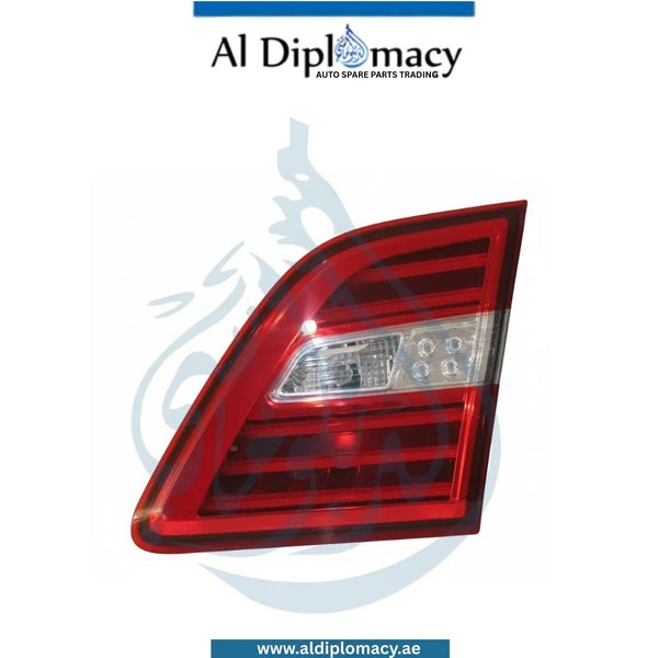 RIGHT SIDE Mercedes-Benz M Class W166 Trunk Lid Stoplight A1669068501