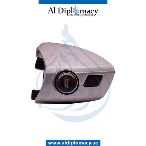 Left Outer DOOR HANDLE SIDE COVER for Mercedes-Benz C Class W117 (2013-2022) models, Part Number UN-2047660125