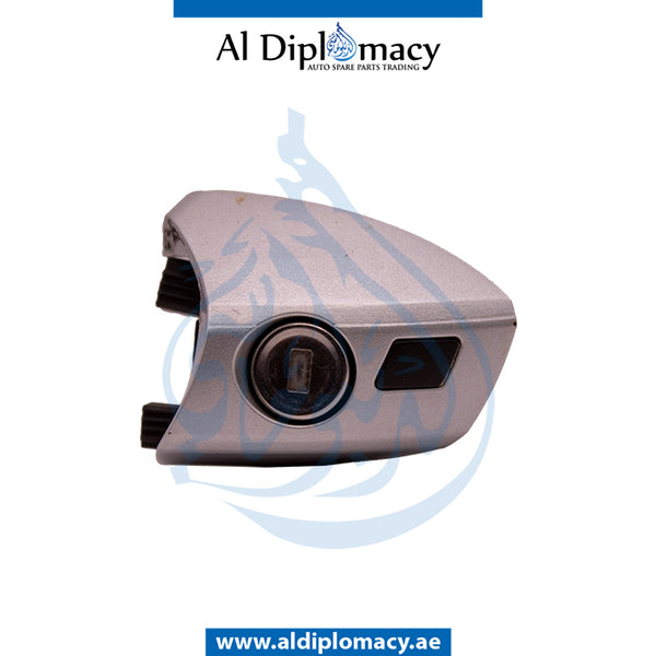 Left Outer DOOR HANDLE SIDE COVER for Mercedes-Benz C Class W117 (2013-2022) models, Part Number UN-2047660125