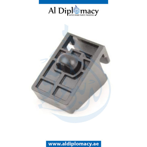 Front FENDER MOUNTING CLIP for C Class 2015-2021 models