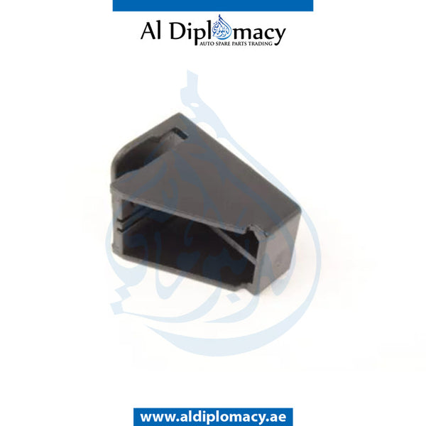 Front FENDER MOUNTING CLIP for C Class 2015-2021 models, Part Number A0019917871