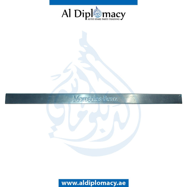 Front Right DOOR ENTRANCE RAIL for Mercedes-Benz M Class W163 (1998-2005) models, Part Number A1636860820