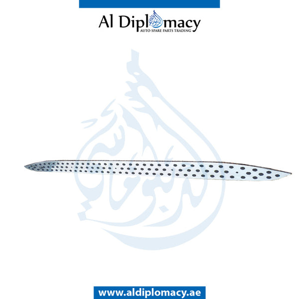 Left SIDE STEP INSERT for Mercedes-Benz M Class W164 (2006-2011) models, Part Number A1646901775