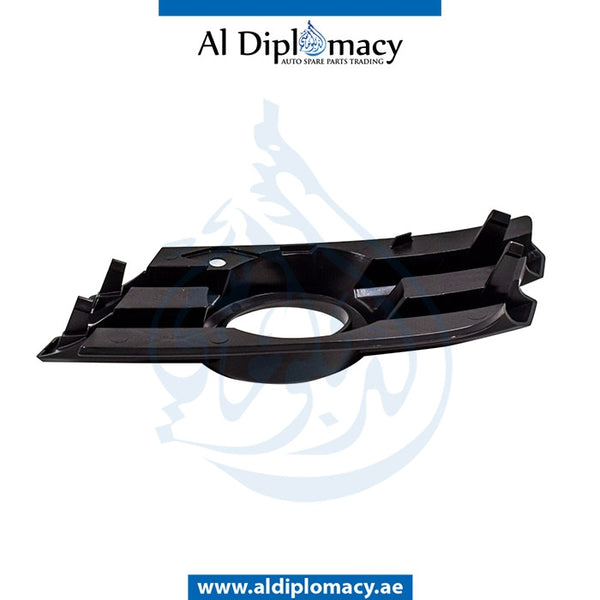 Right FOG LAMP COVER for Mercedes-Benz M Class W164 (2006-2011) models, Part Number A1648851223