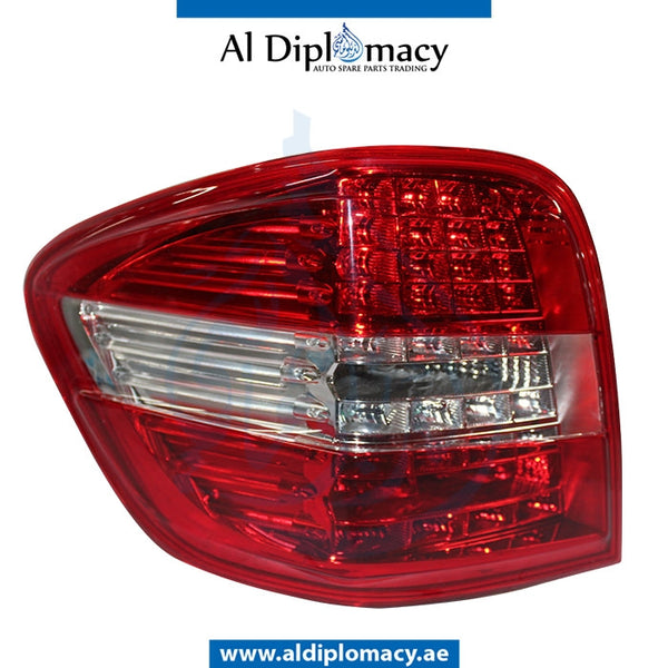 Left STOPLIGHT for Mercedes-Benz M Class W164 (2006-2011) models, Part Number A1649064200