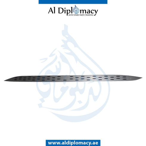 Left SIDE STEP INSERT for Mercedes-Benz GL Class X166 (2013-2019) models, Part Number A1666900575