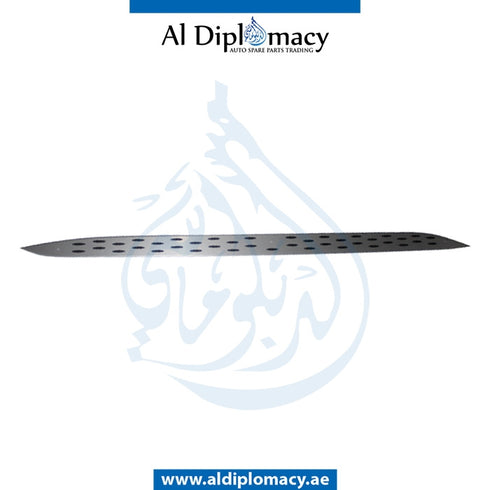 Right SIDE STEP for Mercedes-Benz GL Class X166 (2013-2019) models, Part Number A1666900675