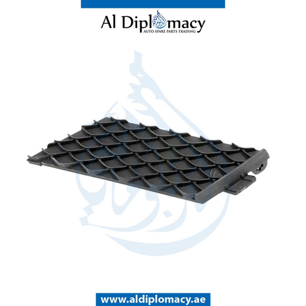 Front BUMPER TOWING HOOK COVER for Mercedes-Benz GL Class X166 (2013-2019) models, Part Number A1668855122