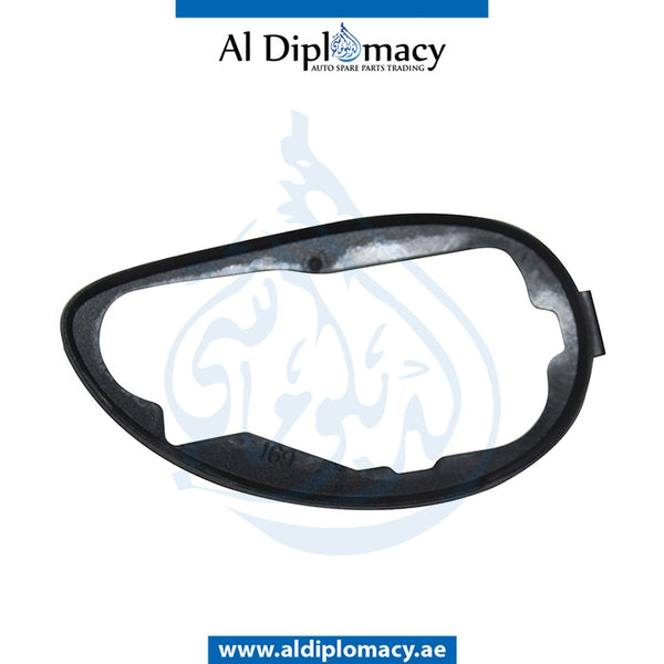 Rear Right EXTERIOR DOOR HANDLE BASE for Mercedes-Benz B Class W164 (2006-2011) models, Part Number A1697660405