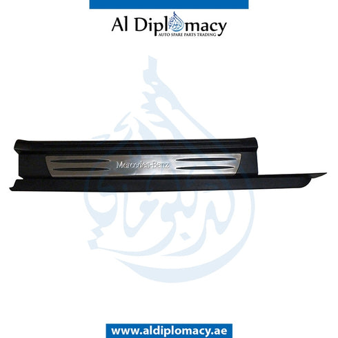 Right DOOR ENTRANCE COVER for Mercedes-Benz SLK Class W172 (2011-2020) models, Part Number A1726800635