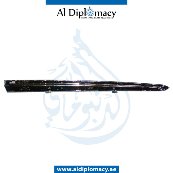 Right SHOW GRILLE MOLDING for Mercedes-Benz SLS Class C197 (2010-2015) models, Part Number A1978880285