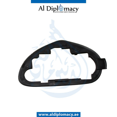 Rear Right DOOR HANDLE BASE for Mercedes-Benz E Class W171 (2004-2011) models, Part Number A2037661405