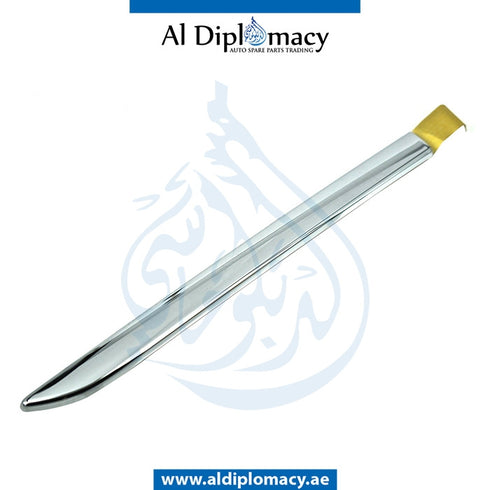 Front Right FENDER MOLDING for Mercedes-Benz C Class W204 (2007-2015) models, Part Number A2046903262