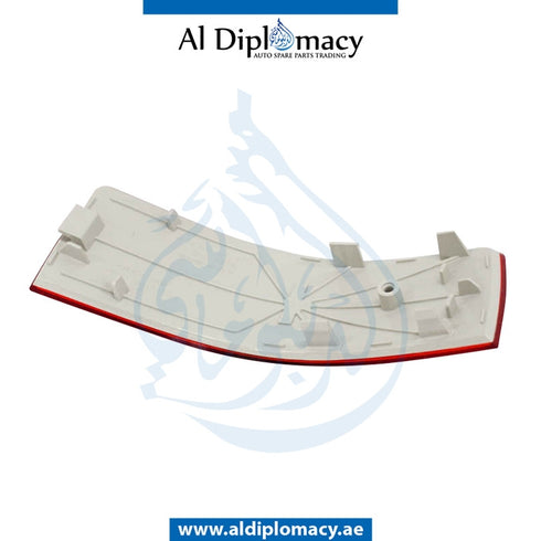 Rear Right REFLECTOR for Mercedes-Benz C Class W204 (2007-2015) models, Part Number A2048200274