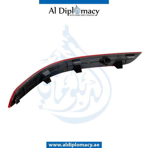 Front Left REFLECTOR for Mercedes-Benz C Class W204 (2007-2015) models, Part Number A2048200374