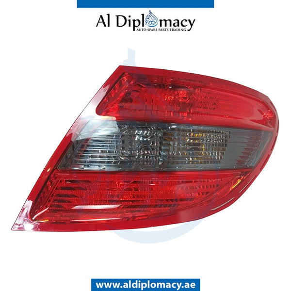 Right Side STOPLIGHT, Mercedes-Benz C Class W204 models by Original Mercedes, Part Number A2048203064 / A2049068602