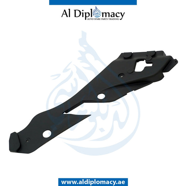 Right HEADLIGHT COVER for Mercedes-Benz C Class W204 (2007-2015) models, Part Number A2048261424