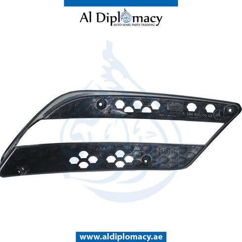 Front Left Lower BUMPER FOG LAMP GRILLE for Mercedes-Benz C Class W204 (2007-2015) models