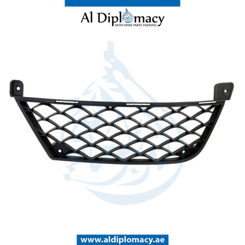 Front Left Lower BUMPER GRILLE for Mercedes-Benz C Class W204 (2007-2015) models, Part Number A2048851553