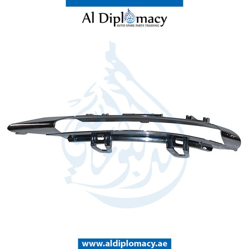 Front Left Lower BUMPER FOG LAMP GRILLE MOLDING for Mercedes-Benz C Class W204 (2007-2015) models, Part Number A2048852774