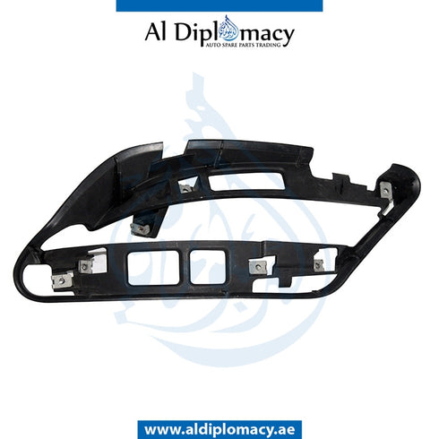 Front Right Lower BUMPER FOG LAMP GRILLE BRACKET for Mercedes-Benz C Class W204 (2007-2015) models, Part Number A2048852914